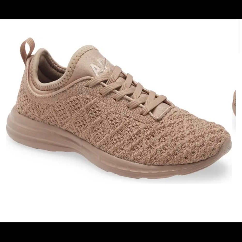COPY - APL TechLoom Phantom Running Shoe
